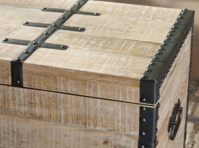 Whitewash Storage Trunk A34605