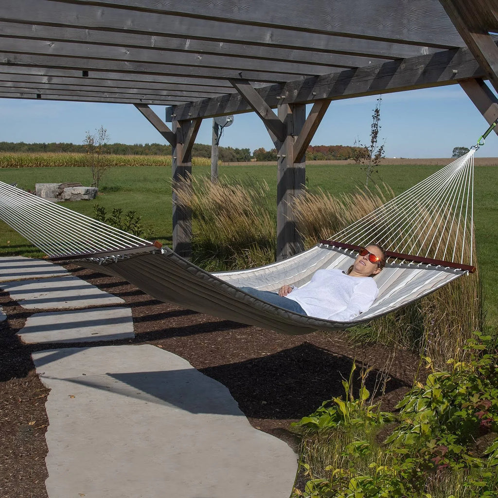 Dove Quilted Hammock D6220