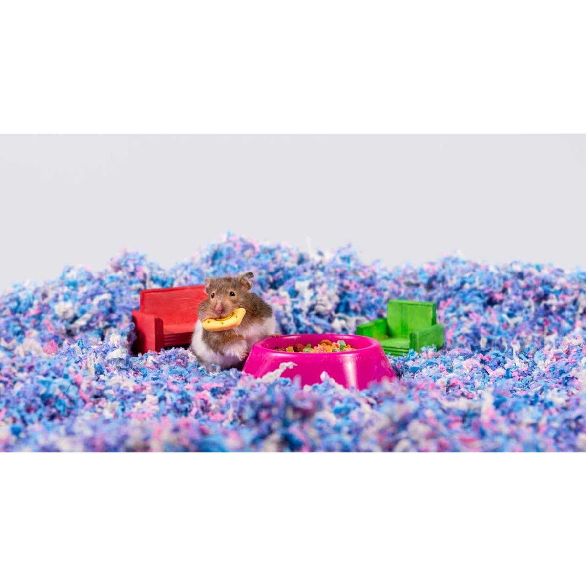 Uber Soft Paper Pet Bedding K657