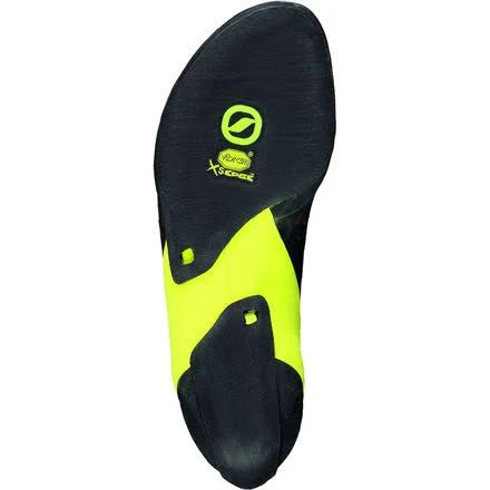 Yellow Climbing Shoes J710575