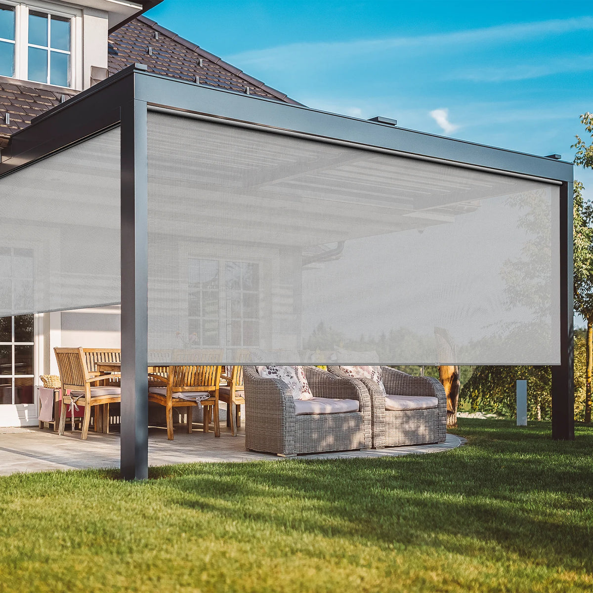 Cordless Outdoor Roller Sun Shade with Pole, 6'Wx8'H 420GSM 95% Blockout Waterproof Grey Z600