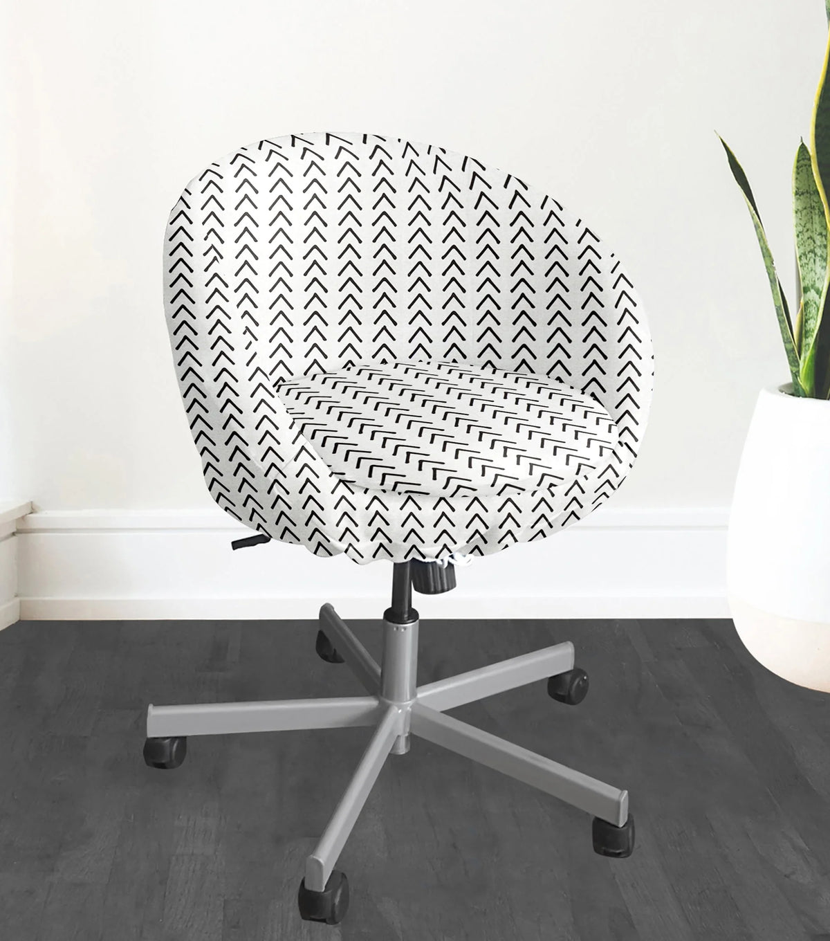 Boho Mudcloth White Arrows Chair Slip Cover S9824