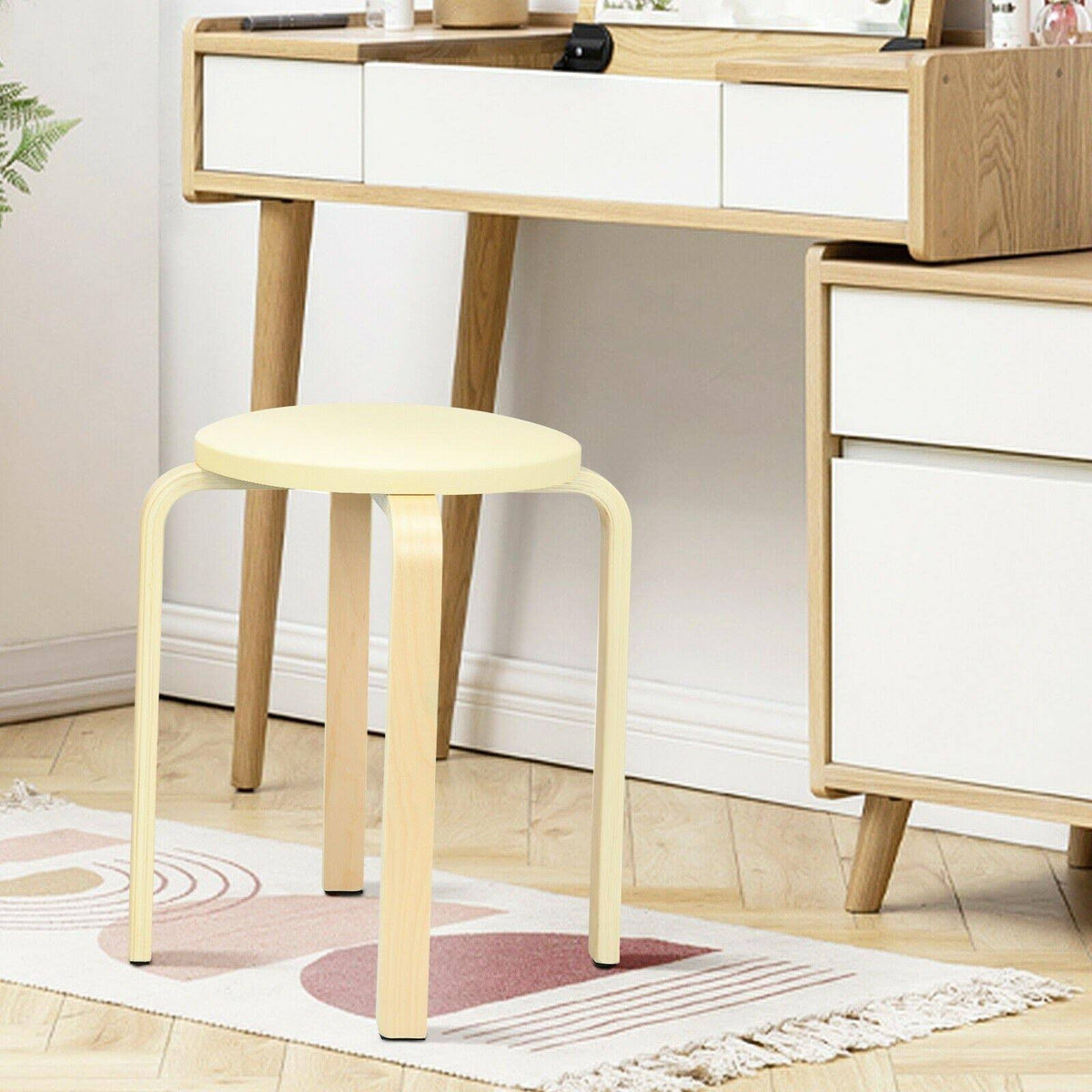Beige Bentwood Round Stool Set of 4 E5627